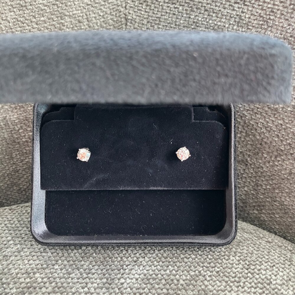 TIFFANY & CO. PLATINUM VS2 DIAMOND SOLITAIRE STUD EARRINGS (+ CERTIFICATES)